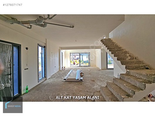 SATILIK VİLLA GENİŞ KULLANIŞLI BÖLMWNİN TUTULAN BÖLGESİNDE